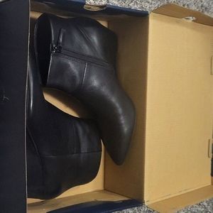 Cole haan eneida bootie. Like new